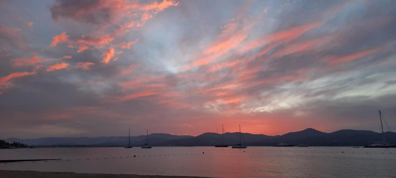 Villa Playa Del Sol - B1 Saint Tropez Bagian luar foto