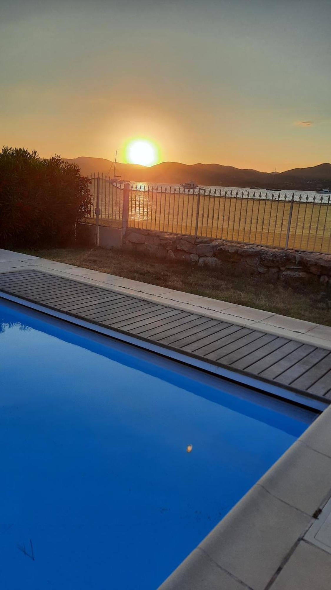 Villa Playa Del Sol - B1 Saint Tropez Bagian luar foto